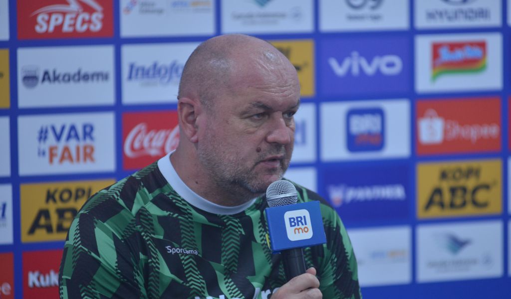Persib Bandung bersiap menghadapi tantangan serius saat menjamu PSS Sleman dalam laga pekan ke-30 Liga 1 2024/25.