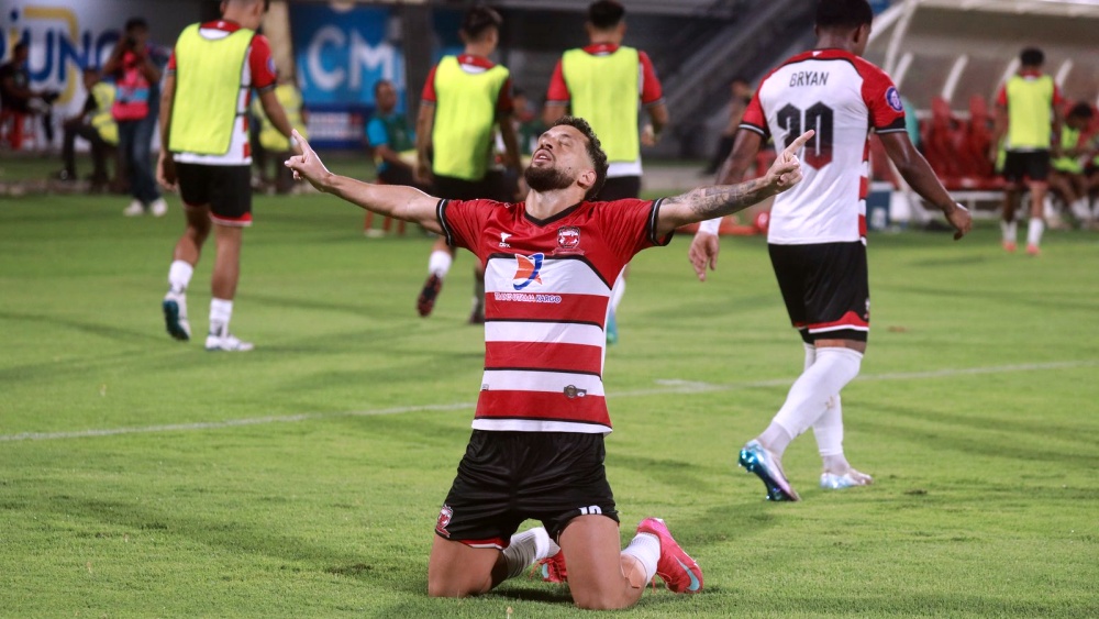 Laga tunda pekan ke-28 BRI Liga 1 2024/25 menjadi momen kebangkitan bagi Madura United FC yang sukses menjauh dari zona degradasi.