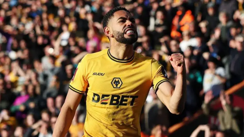 Manchester United sedang mempertimbangkan untuk merekrut penyerang Wolves, Matheus Cunha, pada bursa transfer musim panas mendatang.