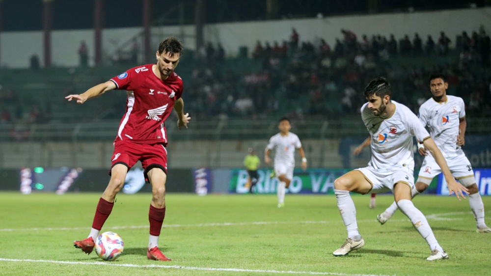PSM Makassar menunjukkan kekuatan serangan yang merata di dua kompetisi musim ini, BRI Liga 1 2024/25 dan ASEAN Cup.