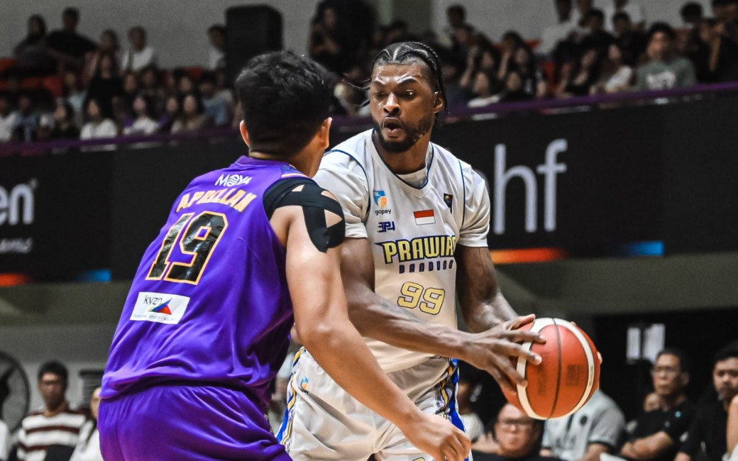 Tangerang Hawks vs Prawira Bandung