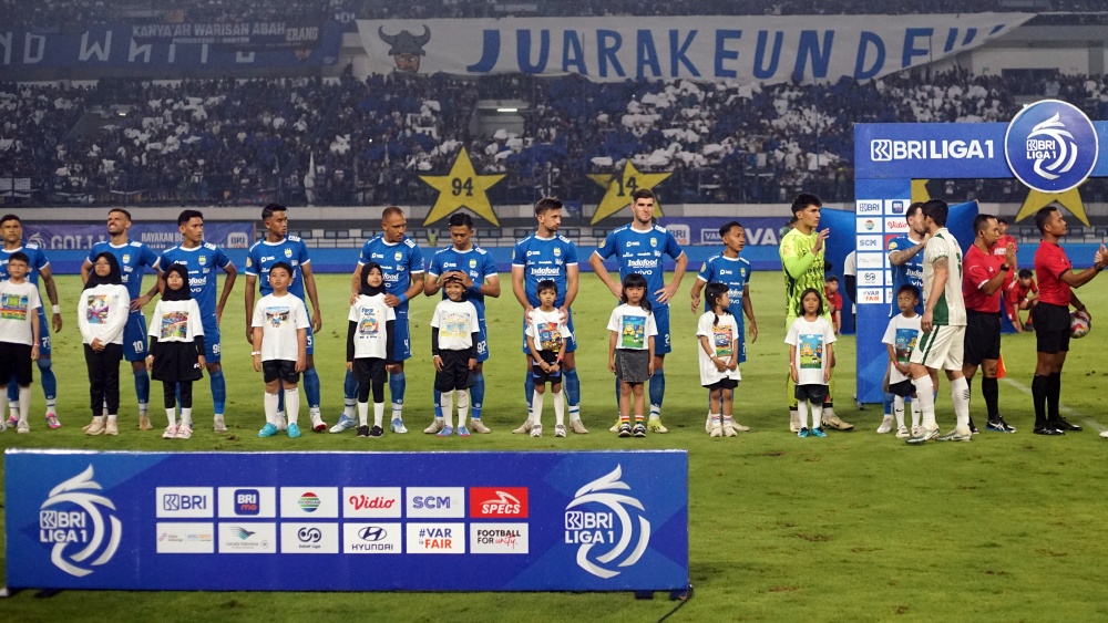 Kabar menggembirakan datang dari markas Persib Bandung setelah resmi dinyatakan lolos verifikasi Lisensi Klub Profesional 2024/25.
