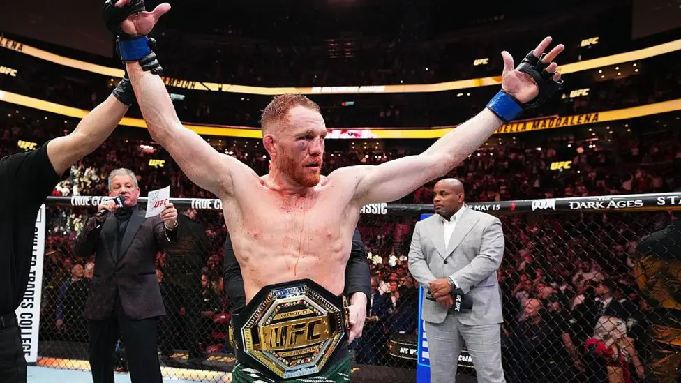 Jack Della Maddalena berhasil meraih kemenangan atas Belal Muhammad yang menentukan juara baru kelas welter UFC di Montreal.