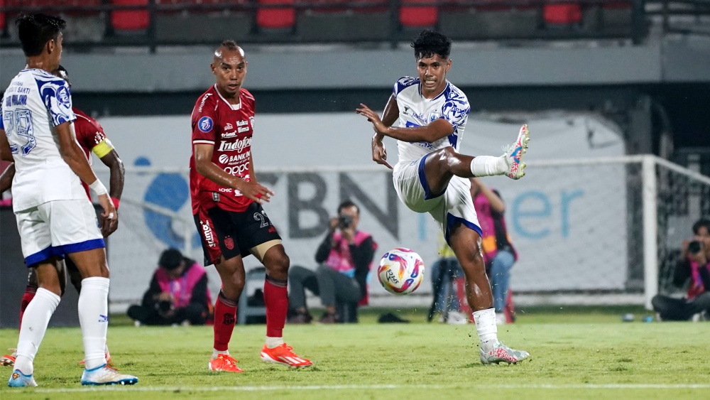 Bali United vs PSIS Semarang