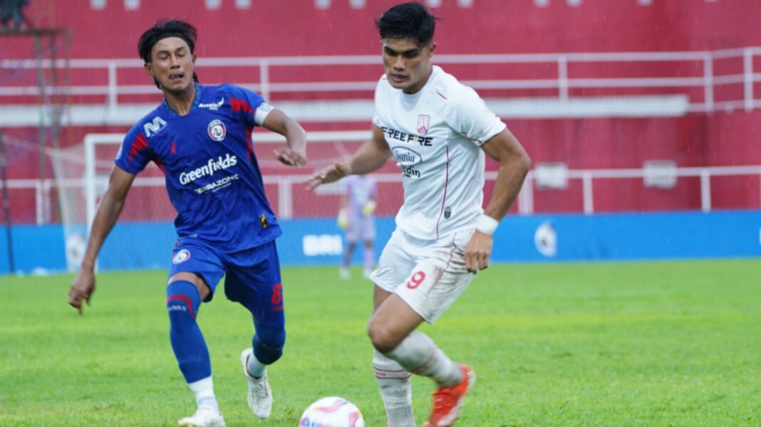 Persis Solo