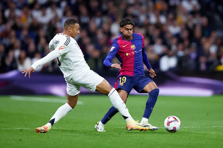 Real Madrid Barcelona sepakbola