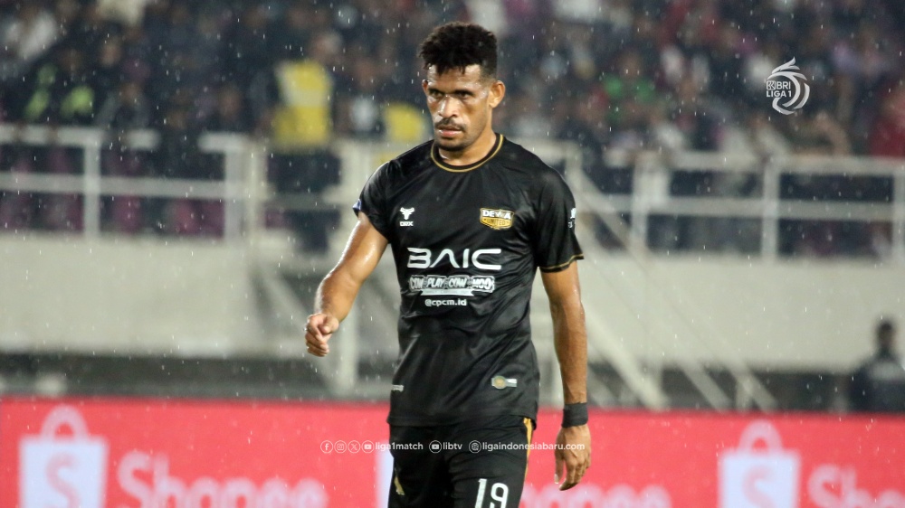 Gelandang milik Dewa United, Ricky Kambuaya, kembali membuktikan dirinya sebagai pilar penting Timnas Indonesia
