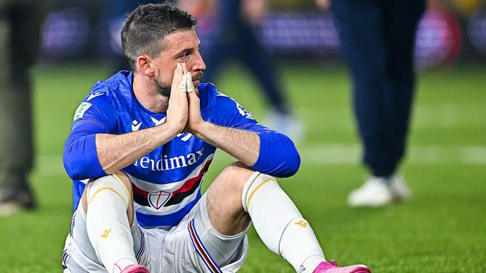 Untuk pertama kalinya dalam 78 tahun sejarah mereka, Sampdoria harus merasakan pahitnya degradasi ke Serie C.