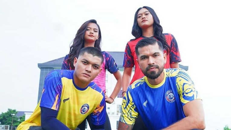 Arema FC mengambil pendekatan berbeda dalam menyambut musim kompetisi 2025/2026 dengan tidak meluncurkan jersey pra-musim.