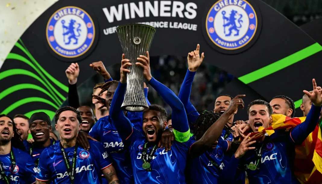 Chelsea akhirnya berhasil meraih gelar Conference League 2024/25 setelah mengalahkan Real Betis 1-4 di laga final.