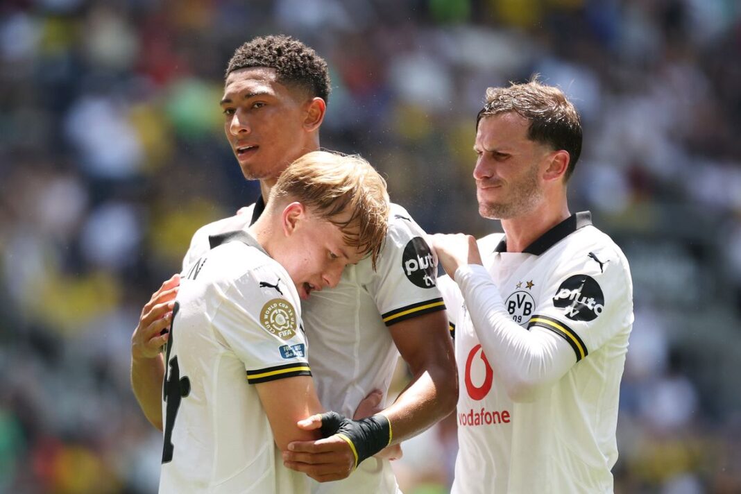 Ketangguhan Mamelodi tampaknya masih belum cukup untuk melawan Borussia Dortmund, tim asal Jerman itu menang dengan skor 3-4.