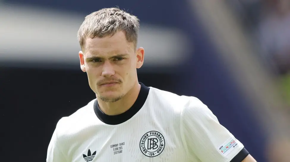 Liverpool akhirnya merampungkan transfer spektakuler dengan memboyong Florian Wirtz, dari Bayer Leverkusen senilai £116 juta.