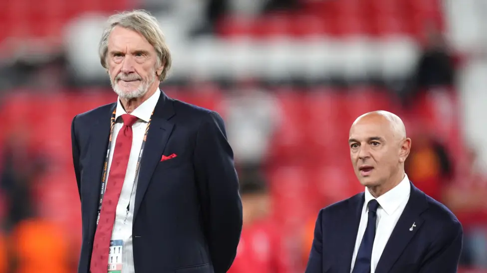 Klub Premier League Tottenham Hotspur secara resmi mengajukan gugatan komersial ke Pengadilan Tinggi terhadap Ineos Automotive.