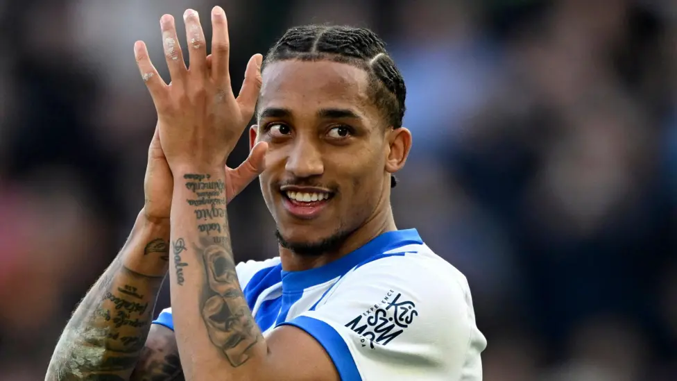 Chelsea akhirnya menyepakati transfer Joao Pedro dari Brighton dengan nilai kesepakatan mencapai £60 juta.