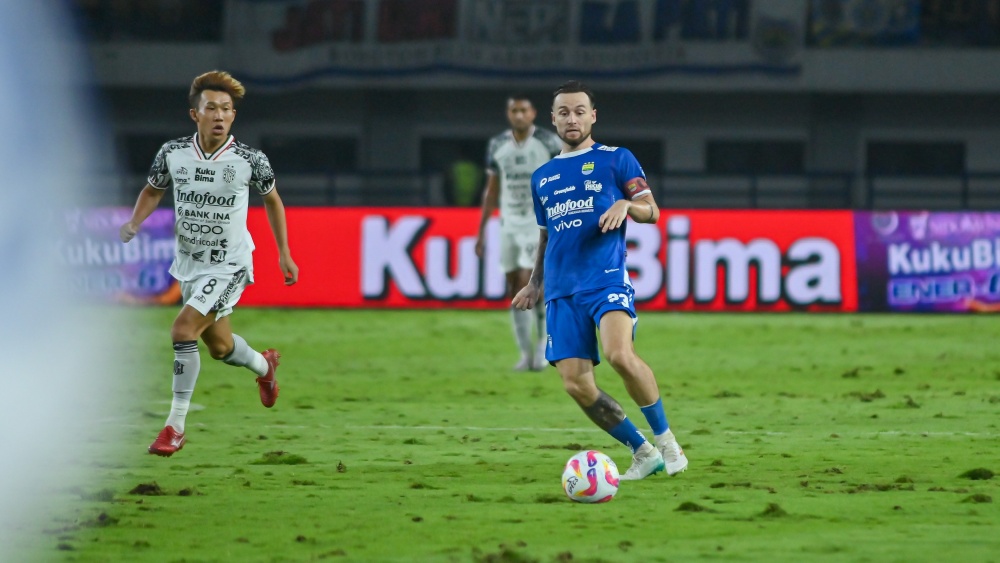 Kesuksesan meraih gelar juara berturut-turut di BRI Liga 1 2024/25 menjadi momen istimewa bagi seorang Marc Klok.