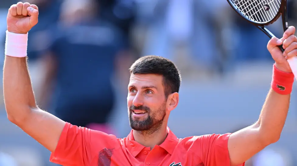 Novak Djokovic menunjukkan kelasnya sebagai petenis top dunia dengan mengalahkan Cameron Norrie di babak 16 besar Prancis Terbuka.
