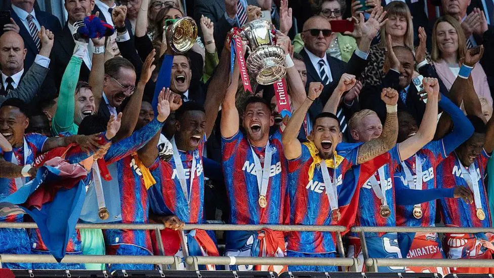 Kesempatan bersejarah Crystal Palace untuk tampil di Liga Europa musim depan kini tergantung pada keputusan rapat eksekutif UEFA.