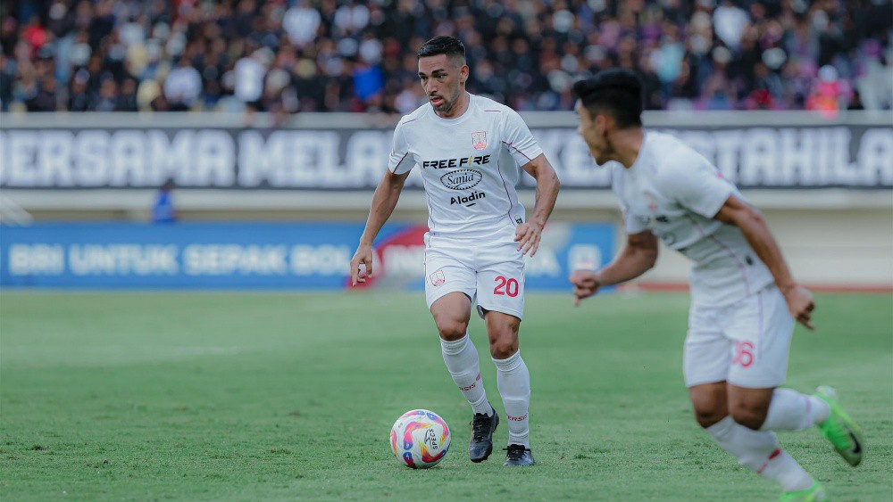 Persis Solo