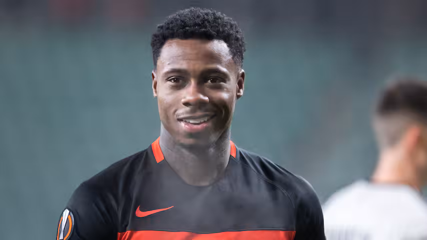 Mantan bintang Ajax dan timnas Belanda Quincy Promes akhirnya dibawa kembali ke Belanda setelah ditangkap di Dubai.