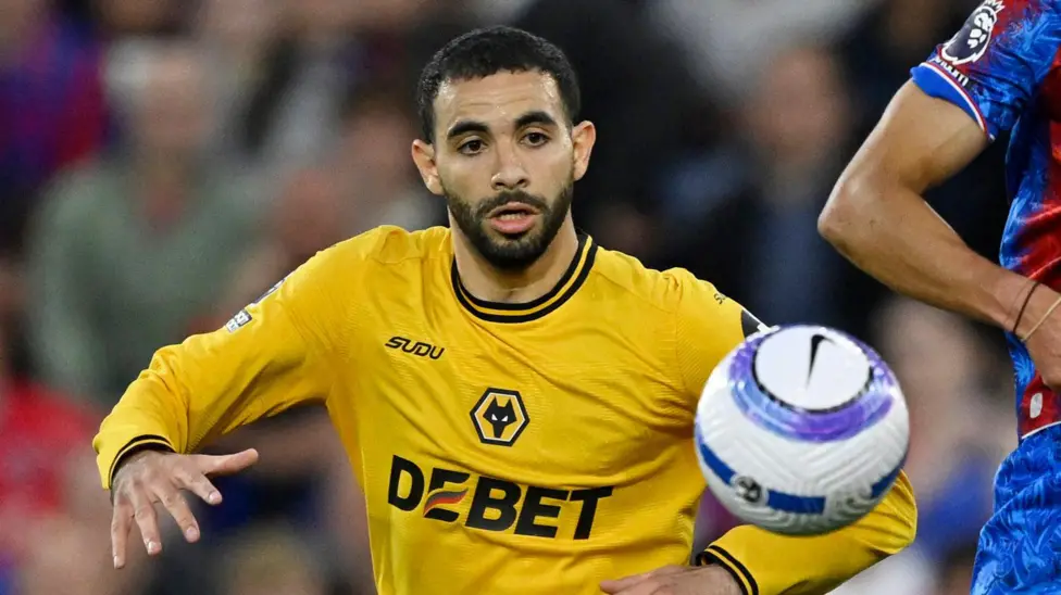 Manchester City dikabarkan sedang memprioritaskan transfer pemain belakang Rayan Ait-Nouri dari Wolverhampton Wanderers.