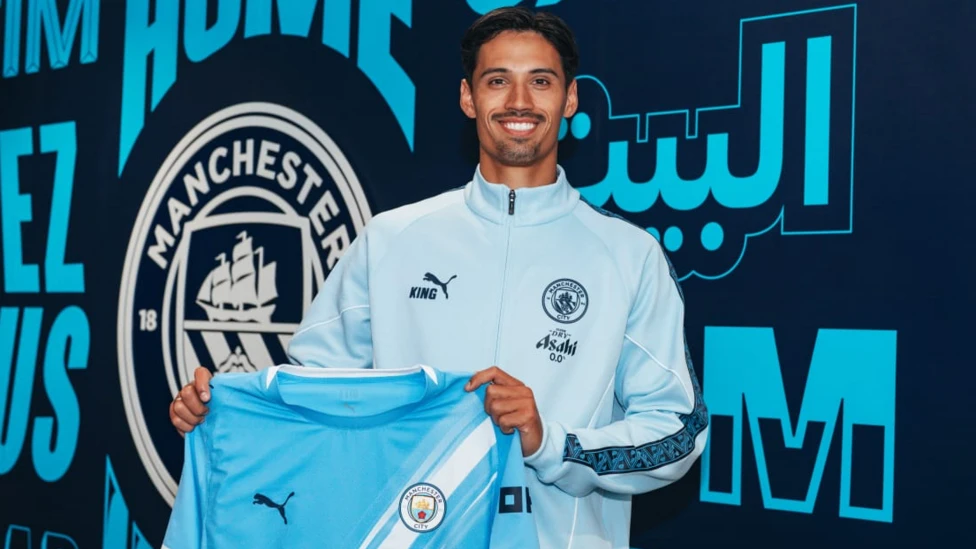 Manchester City telah mengumumkan kepindahan gelandang AC Milan, Tijjani Reijnders, dengan nilai transfer awal mencapai £46,5 juta.