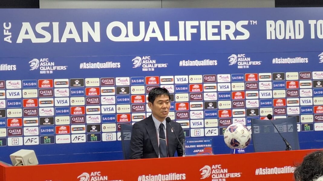Meski sudah memastikan satu tiket ke Piala Dunia 2026, Timnas Jepang tidak berhenti menunjukkan dominasinya.