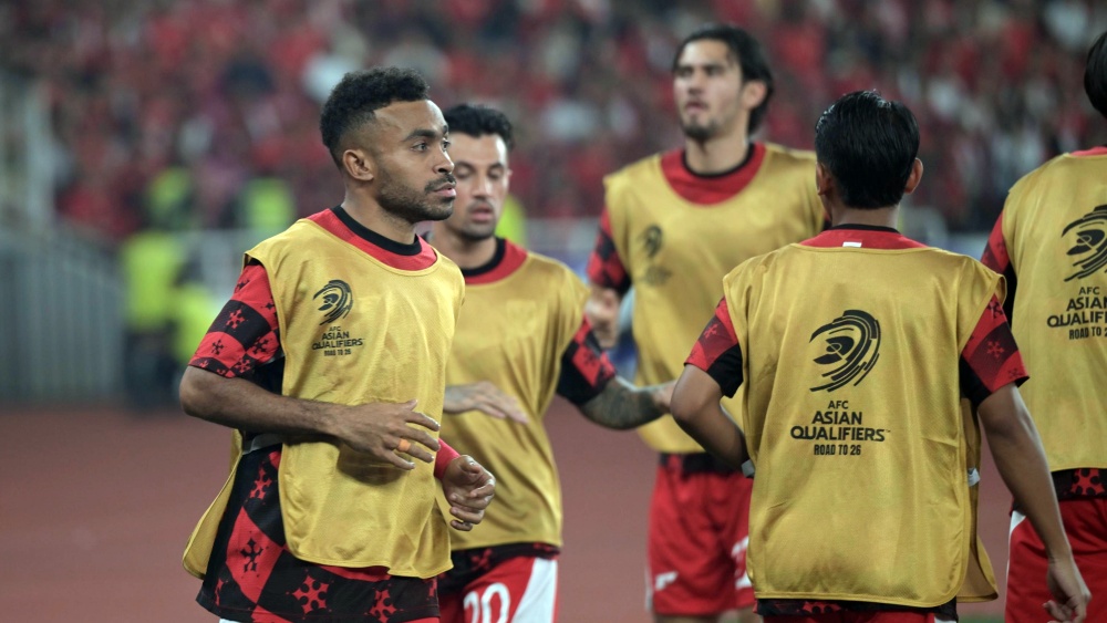 Dalam pertandingan terberatnya bersama Timnas Indonesia, Yance Sayuri menunjukkan dedikasi luar biasa meski kalah telak dari Jepang.
