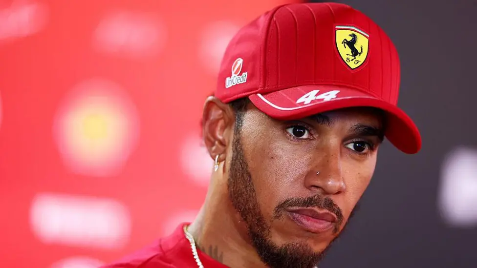 Lewis Hamilton mengungkapkan kesedihannya setelah mengalami insiden tak terduga saat menabrak seekor groundhog pada GP Kanada.