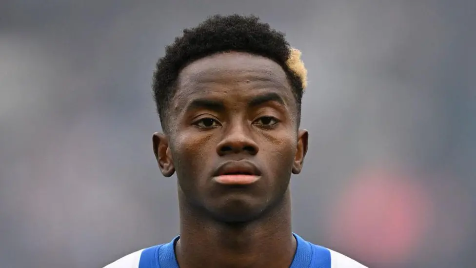 Klub The Black Cats telah mengumumkan transfer permanen Simon Adingra dari Brighton & Hove Albion dalam kesepakatan senilai £21 juta lebih.