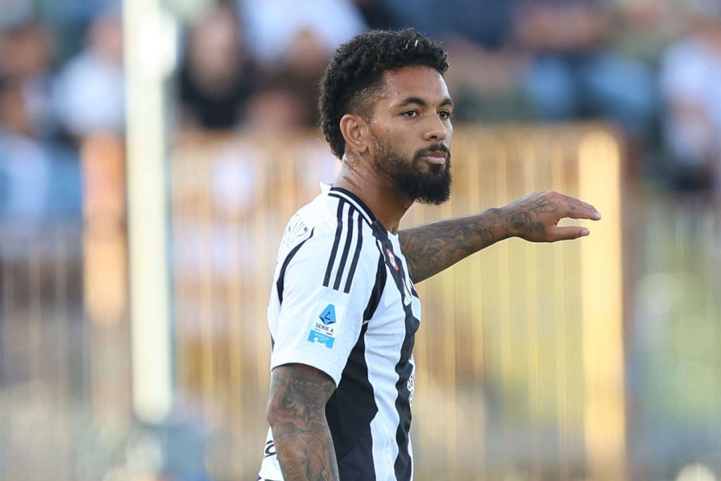 Douglas Luiz