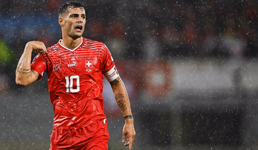 Sunderland bersiap menyambut kedatangan gelandang berpengalaman Granit Xhaka dari Bayer Leverkusen dengan nilai transfer £13 juta.