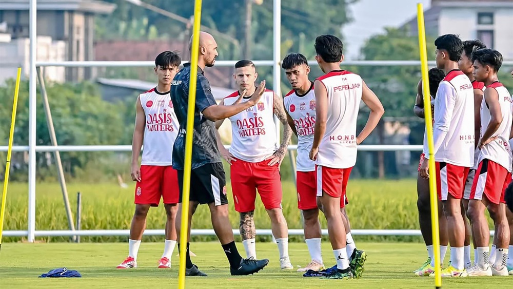 Suporter tim promosi di ajang Super League 2025/26, Persijap Jepara masih harus bersabar untuk dapat memberikan dukungan langsung.