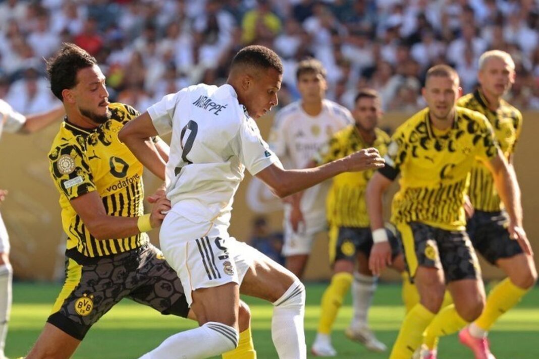 Real Madrid berhasil lolos ke babak semfinal FIFA Club World Cup 2025 setelah menghempaskan Borussia Dortmund dengan skor tipis 3-2.