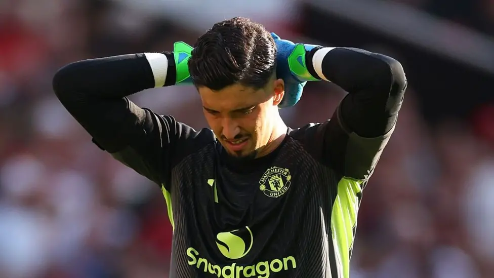 Di detik ke-55 konferensi pers singkatnya di Old Trafford, Ruben Amorim terkejut oleh pertanyaan yang dilontarkan seorang jurnalis.