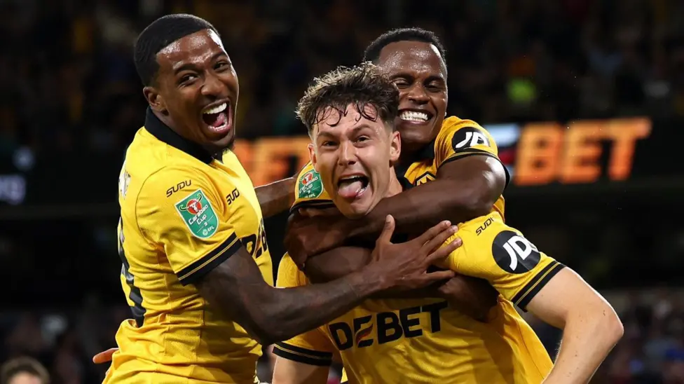 Wolverhampton Wanderers kembali menunjukkan penolakan tegas terhadap upaya perekrutan Newcastle United untuk striker Strand Larsen.