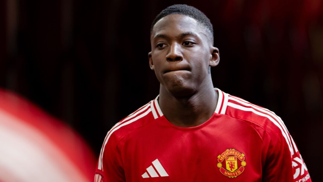 Gelandang Manchester United, Kobbie Mainoo, dilaporkan telah mengajukan permintaan untuk meninggalkan Old Trafford dengan status pinjaman.