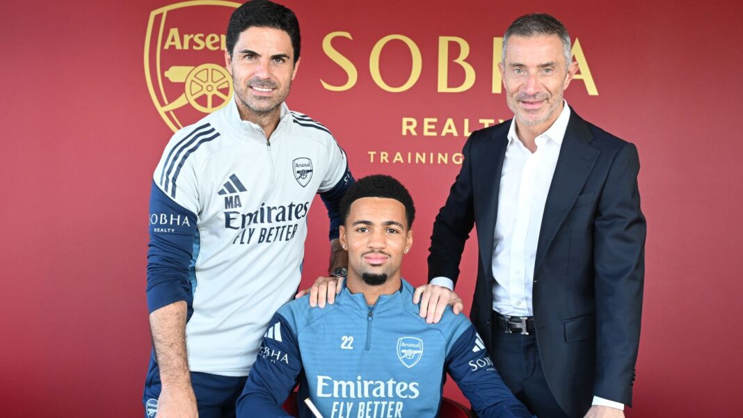 Bintang muda Arsenal, Ethan Nwaneri, telah mengikat masa depannya dengan klub dengan menandatangani kesepakatan baru berdurasi lima tahun.