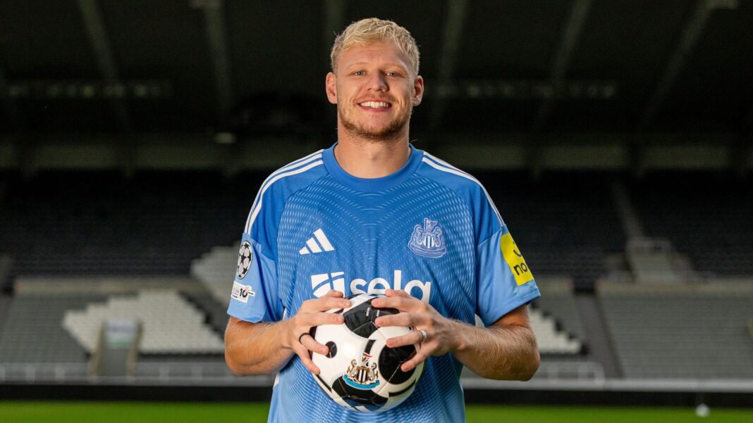 Aaron Ramsdale mengaku faktor utama yang membuatnya memilih bergabung dengan Newcastle United adalah Eddie Howe.
