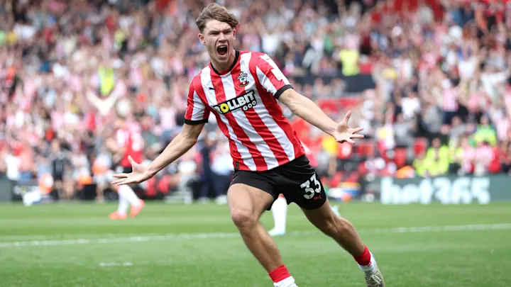 Klub Merseyside, Everton, melihat tawaran senilai £27 juta untuk bintang muda Southampton Tyler Dibling yang pada akhirnya ditolak.