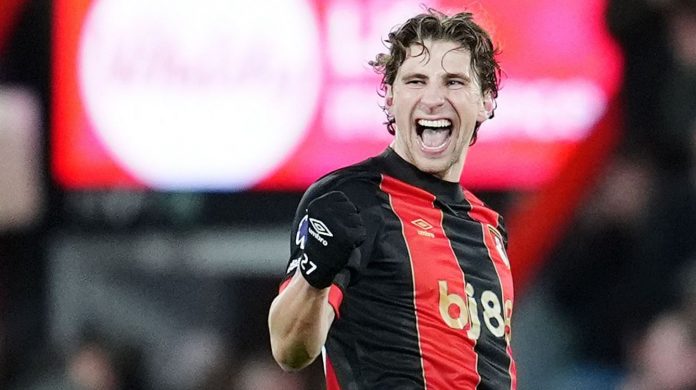 Paris Saint-Germain resmi mengamankan tanda tangan Illia Zabarnyi dari Bournemouth dengan nilai transfer mencapai 66 juta euro (£57 juta).
