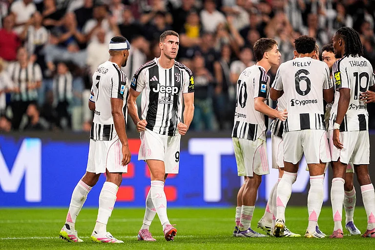 Juventus berhasil meraih tiga poin di kandang mereka di laga perdana Serie A 2025/26 setelah mengalahkan Parma dengan skor tipis 2-0.