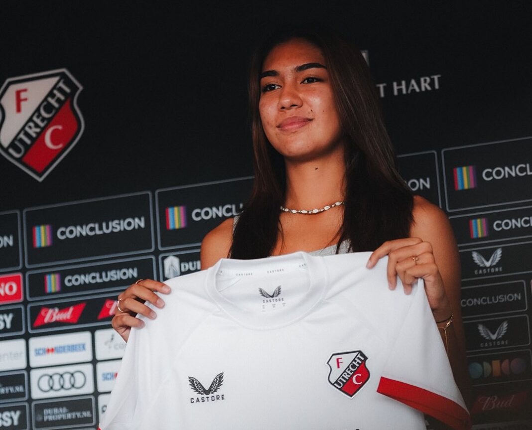FC Utrecht perkenalkan Claudia Scheunemann