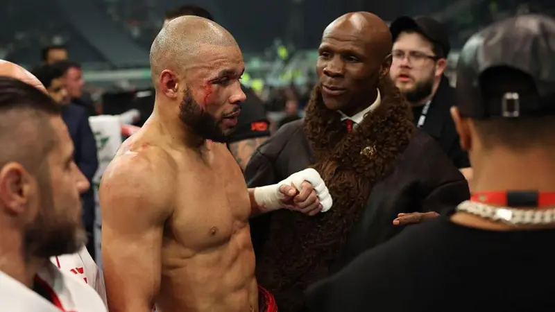Chris Eubank Jr mengungkapkan bahwa klausul dehidrasi yang diterapkan dalam pertarungannya melawan Conor Benn membuatnya kesulitan.