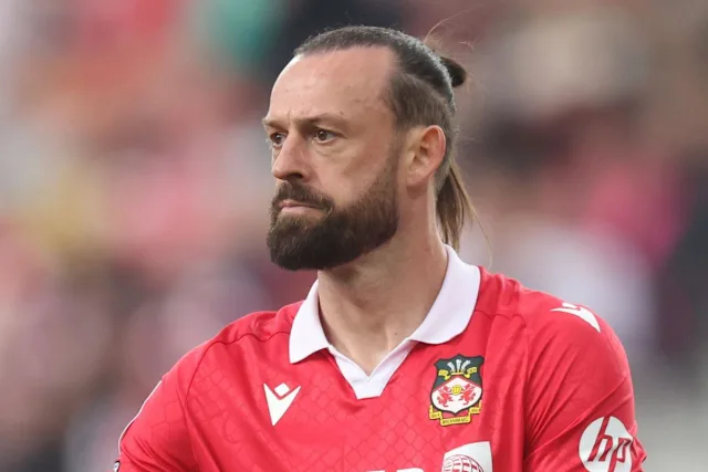 Pada usia 38 tahun, Steven Fletcher secara resmi mengakhiri perjalanan panjangnya di dunia sepak bola usai memilih untuk pensiun.