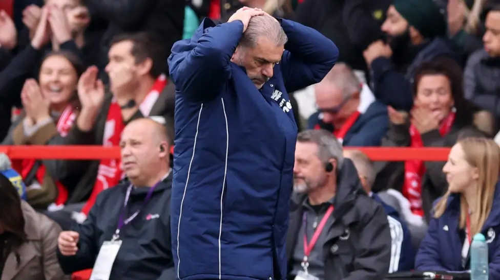 Perjalanan singkat Ange Postecoglou di Nottingham Forest berakhir dengan cara yang cukup tragis untuk sekaliber dirinya.
