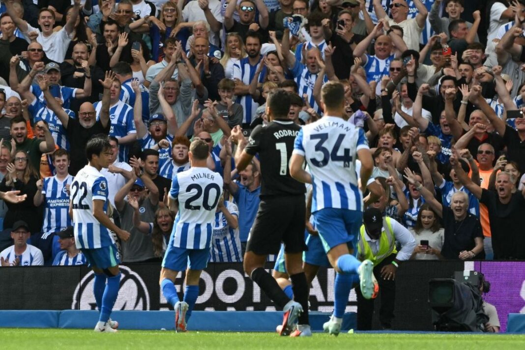 Manchester City secara mengejutkan kalah di tangan Brighton di kandang lawan setelah mereka hanya bisa mencetak satu gol berbanding dua.