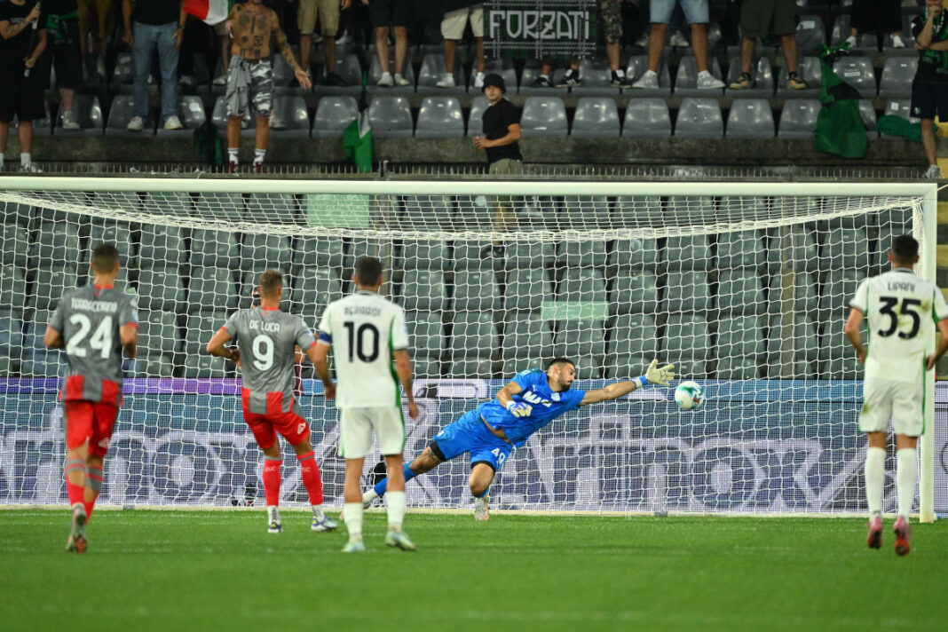 Tim pemain timnas Indonesia, Emil Audero, Cremonese berhasil mengalahkan tim Jay Idzes, Sassuolo dengan skor tipis 3-2