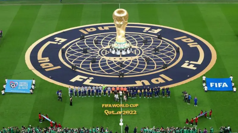 Presiden FIFA Gianni Infantino mendorong kalangan sepak bola global untuk mempertahankan sikap terbuka mengenai penyelenggaraan Piala Dunia.