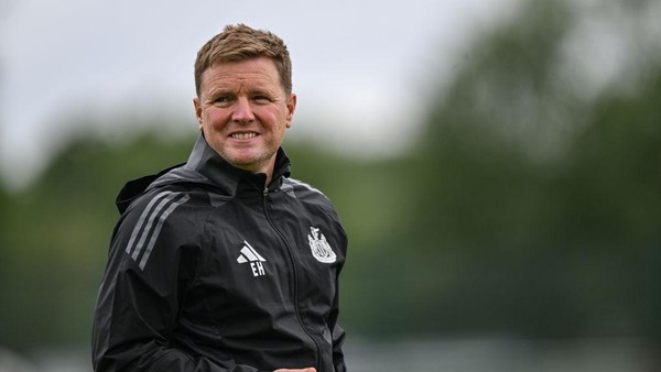 Eddie Howe menyikapi dengan ringan pernyataan pelatih Liverpool Arne Slot yang menyebut Newcastle United sebagai 