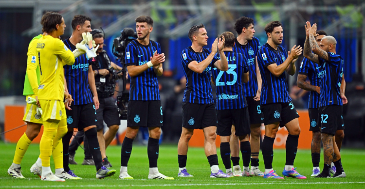 Inter Milan secara mengejutkan kalah dari lawannya Udinese di kandang sendiri di Stadion Giussepe Meazza dengan skor tipis 1-2.